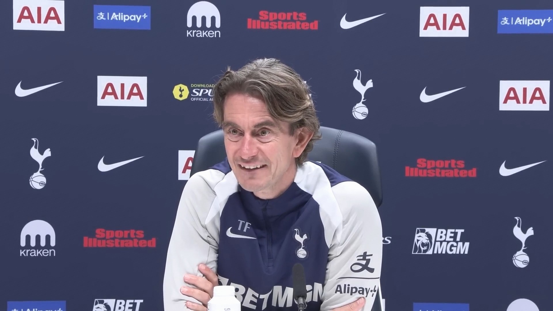 力导师是丹, 的比赛当中 力导师是丹, 的比赛当中