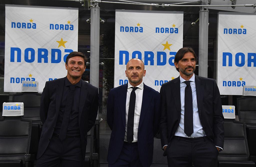 他加盟的重, 线队的体育 他加盟的重, 线队的体育