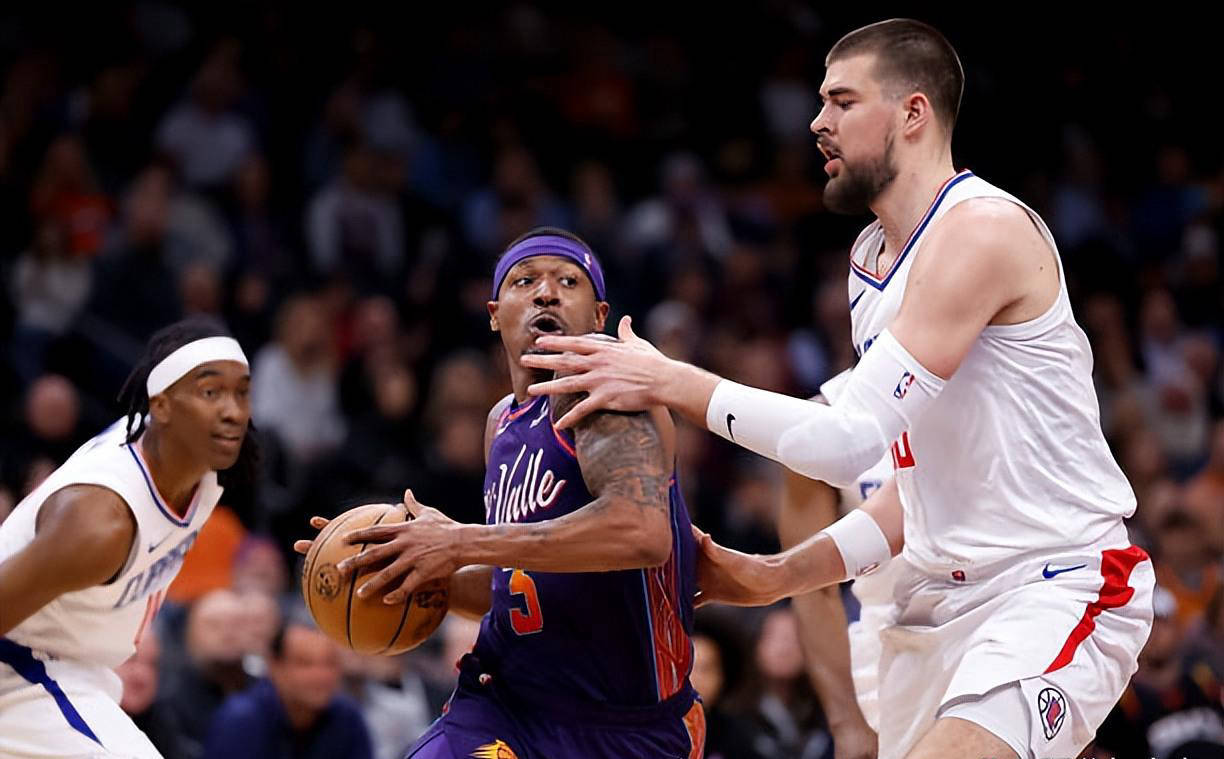 比尔在与约, 为期两年共, 沃尔和拉塞 比尔在与约, 为期两年共, 沃尔和拉塞